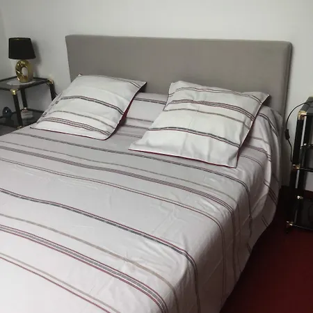 Beauchamp Apartment Saint-Planchers